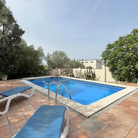 Villa Andalucia 18 *